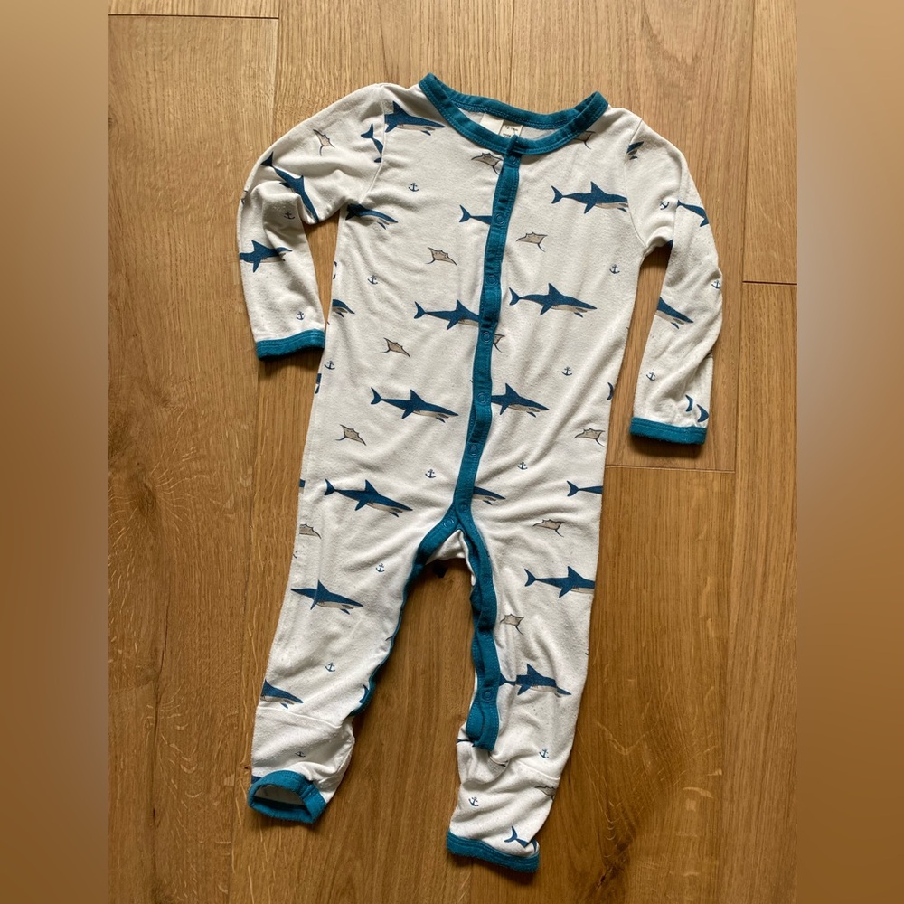 Kyte Baby Shark & Stingray Romper